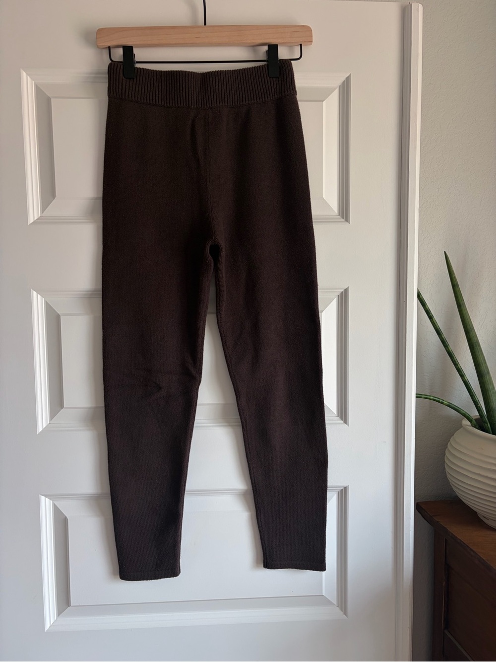 Avy & Co Eamon Knit Pant - Chocolate Brown - Picture 5 of 7